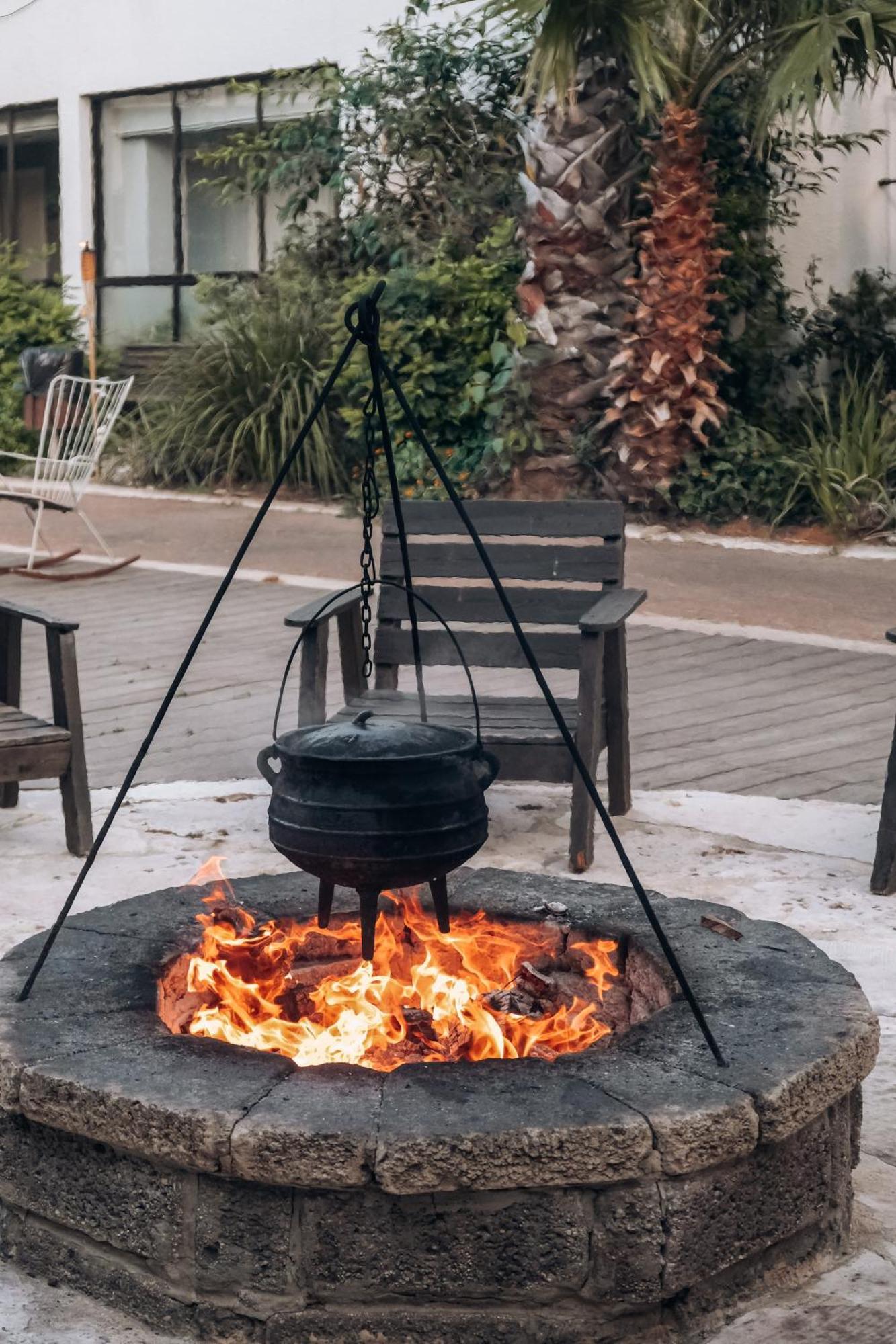 Eden Inn Zikhron Ya'akov Exterior foto