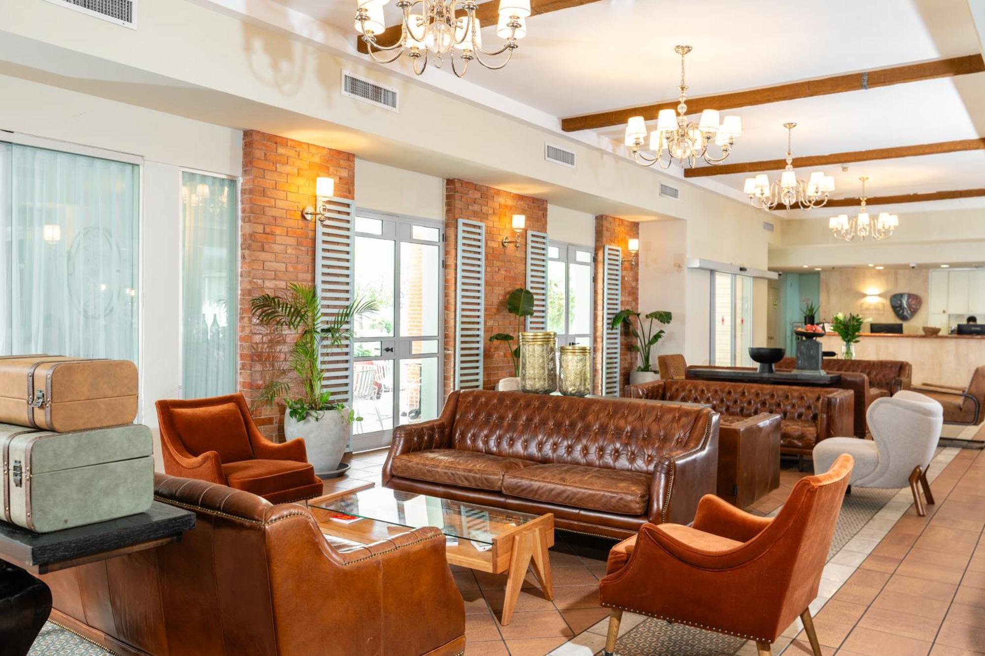 Eden Inn Zikhron Ya'akov Exterior foto