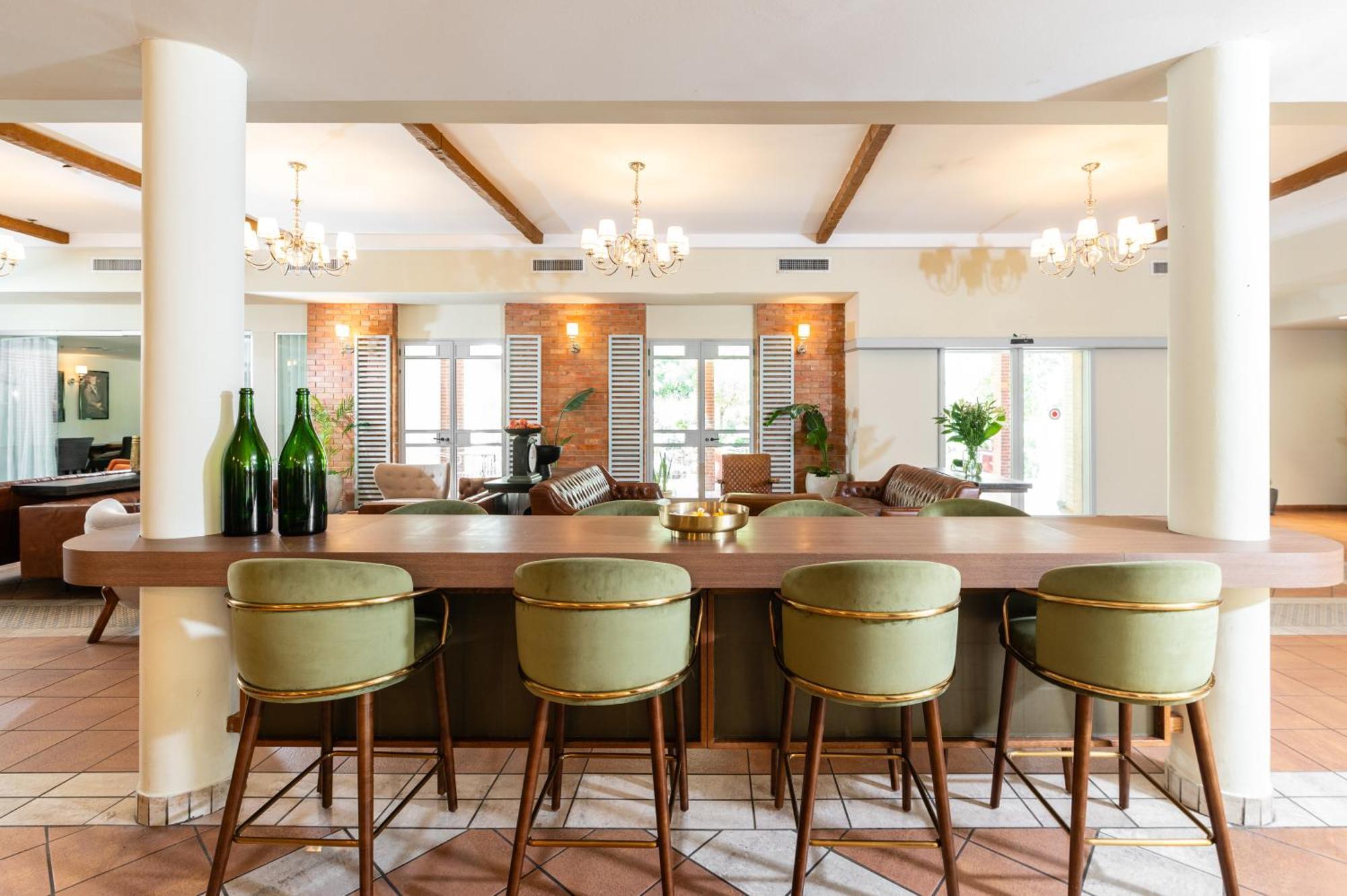 Eden Inn Zikhron Ya'akov Exterior foto